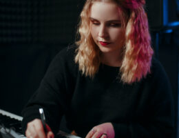 Авторська пісня