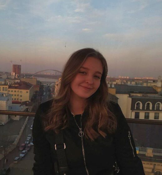 Холод Марія